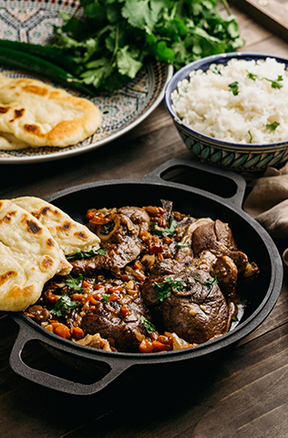 Discover the best Pakistani restaurant in Brampton at Queen Takeout N Catering. Enjoy authentic Halal Pakistani dishes, biryanis, BBQ, curries, and more — available for takeout, delivery, and catering across Brampton and the GTA. Order delicious Pakistani food today!